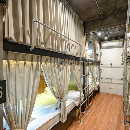 Siam Plug In Hostel Μπανγκόκ Εξωτερικό φωτογραφία